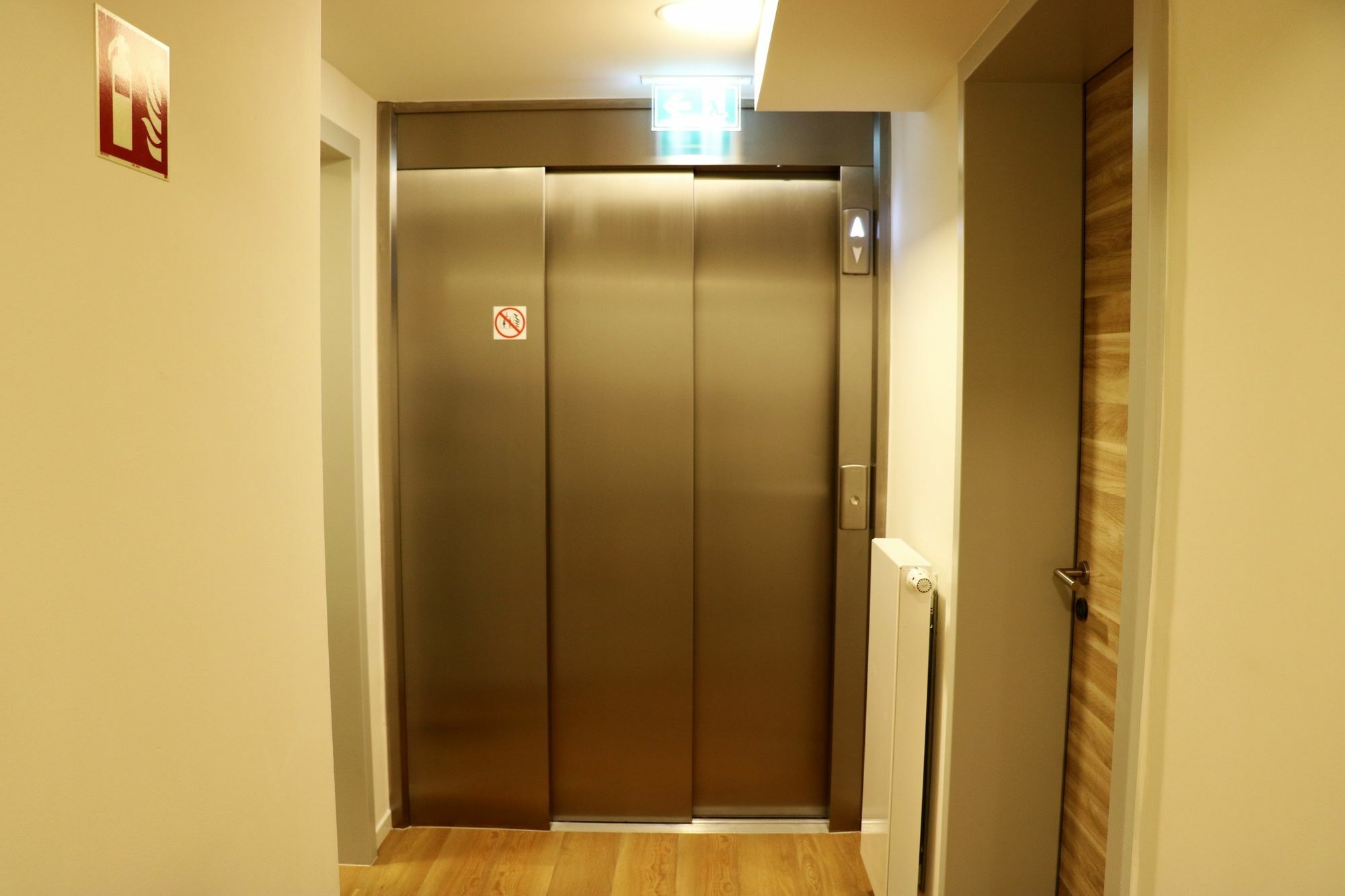 Signature East Hotel Apartment Hamburg-Harburg Exteriör bild